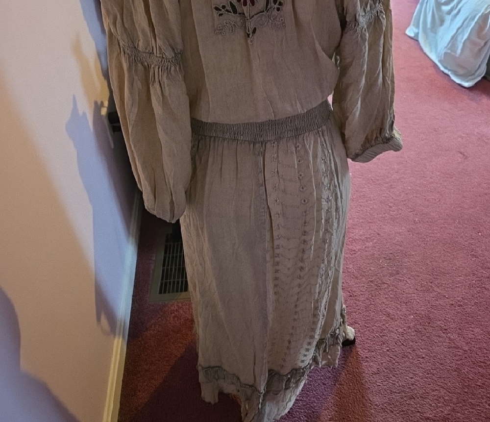 Young Threads Long Sleeve Women's Dress - Picture 4 of 7